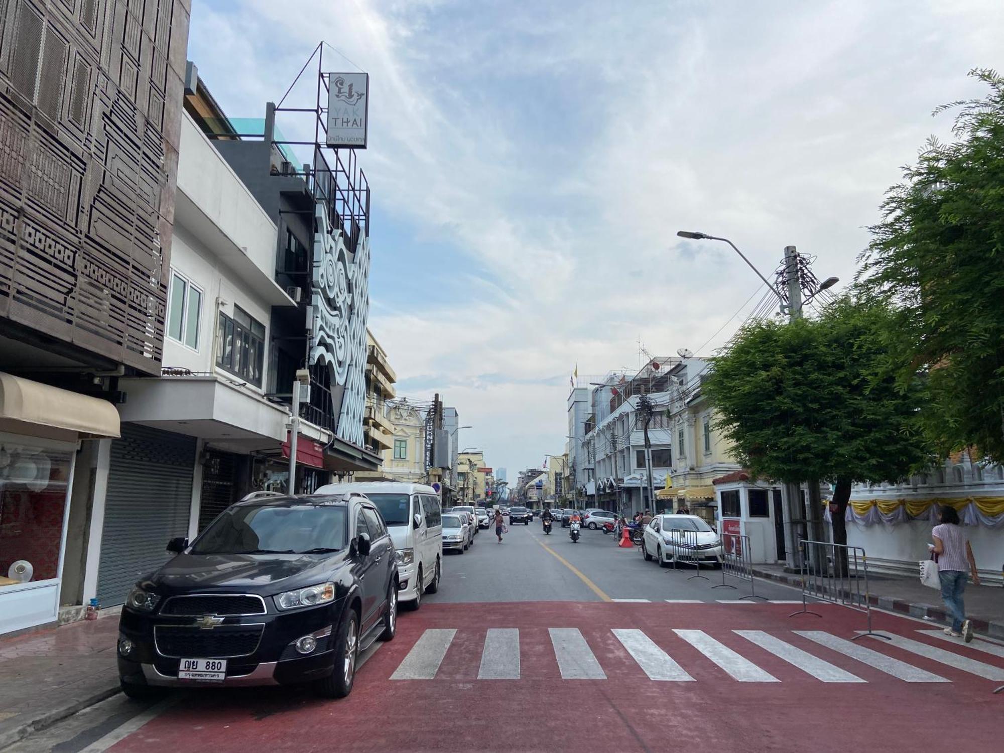 Bangkok Neighborhood Hostel Exterior photo